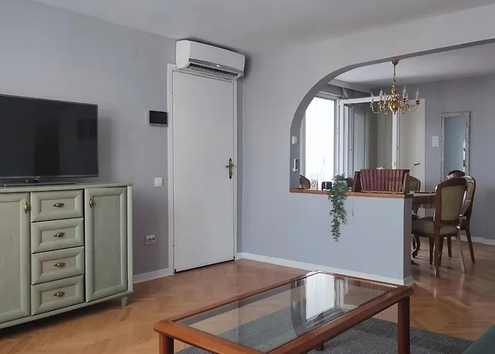 Mila Loft Center-free Parking Apartament