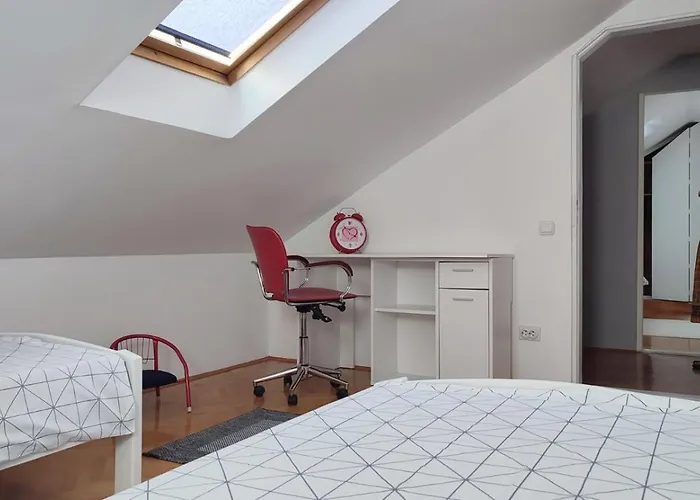 Mila Loft Center-free Parking 아파트 *